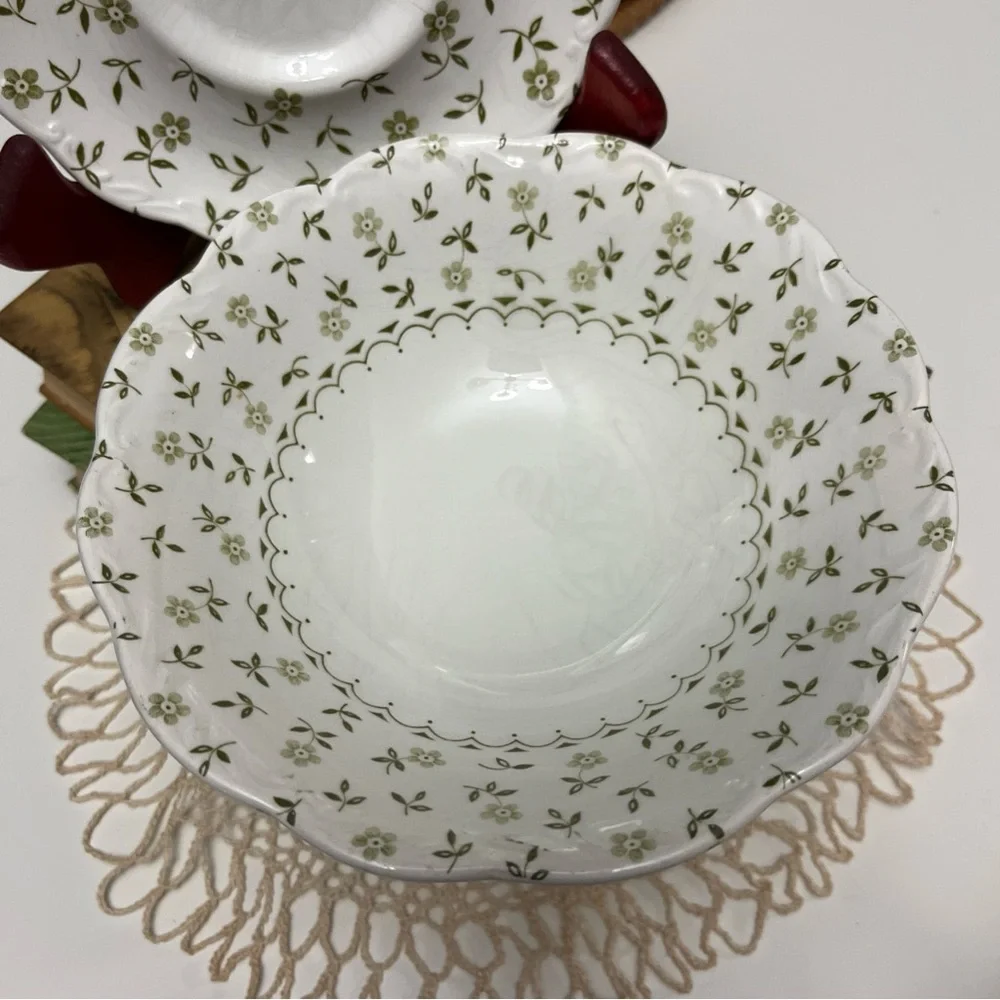 Vintage J&G Meakin “forget me‎ not” teacup saucer and bowl set